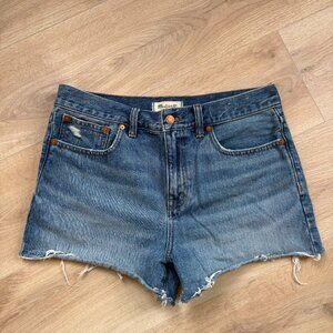 Madewell Relaxed Denim Shorts in Kelton Wash: Raw-Hem Edition